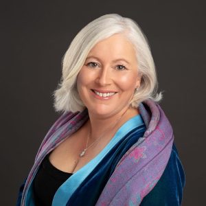 An Audience With Nicki Kennedy [Telling or Asking]